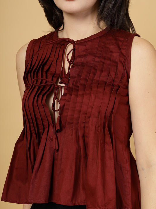 Pleated tie up top