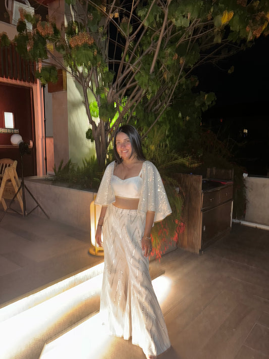 White embroidered cape set